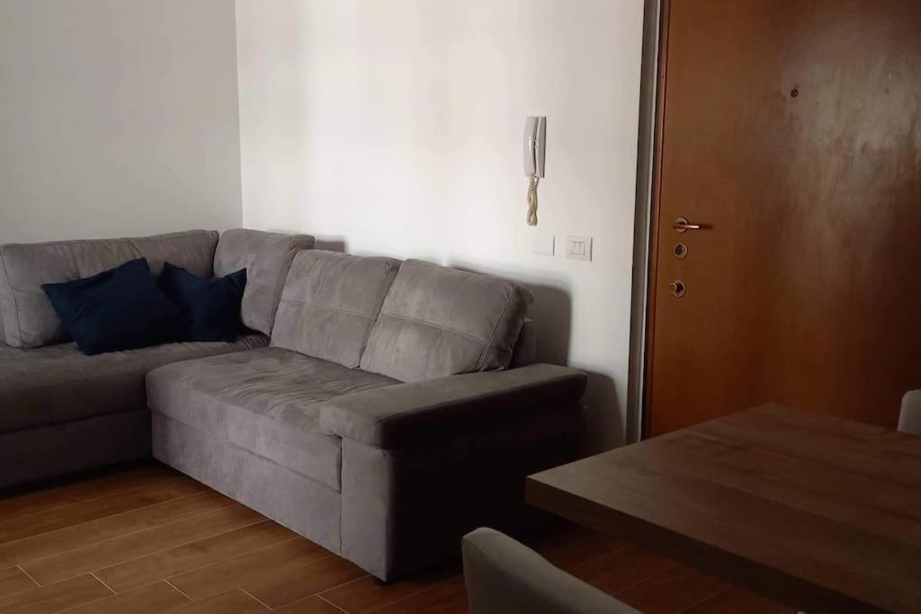 Spilamberto 6B - 12Mins From San Donato M3 Station Apartment Сан Донато Миланезе Екстериор снимка