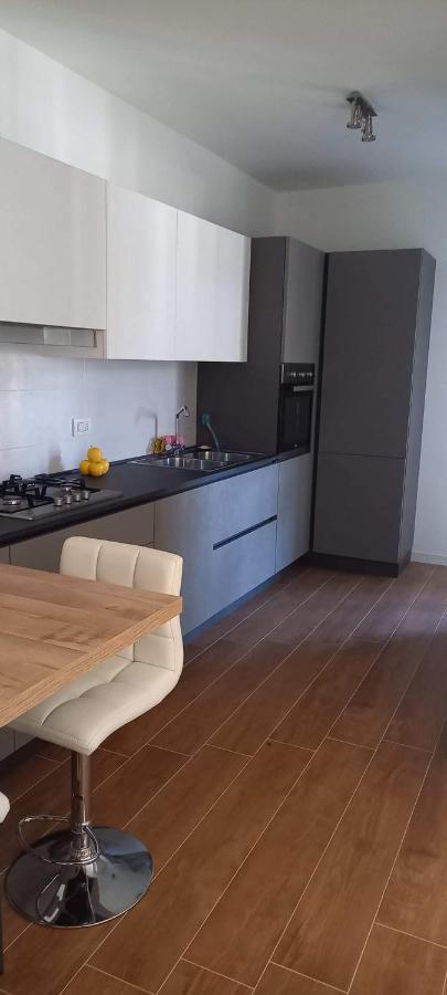 Spilamberto 6B - 12Mins From San Donato M3 Station Apartment Сан Донато Миланезе Екстериор снимка